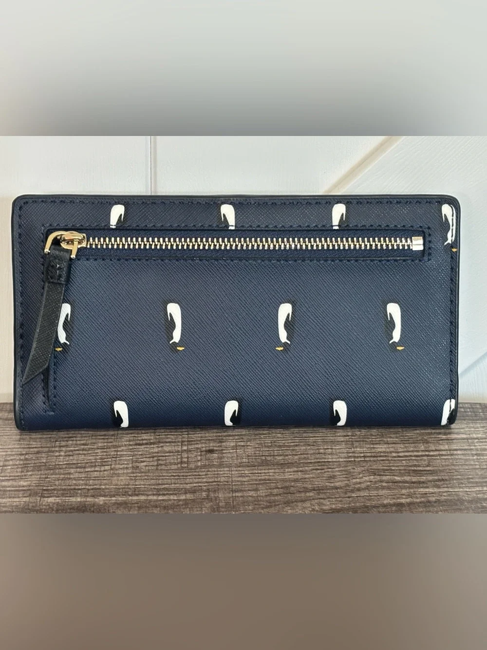 Kate Spade New York Cameron Penguin 🐧 Large Slim Bifold Wallet - Picture 2 of 11